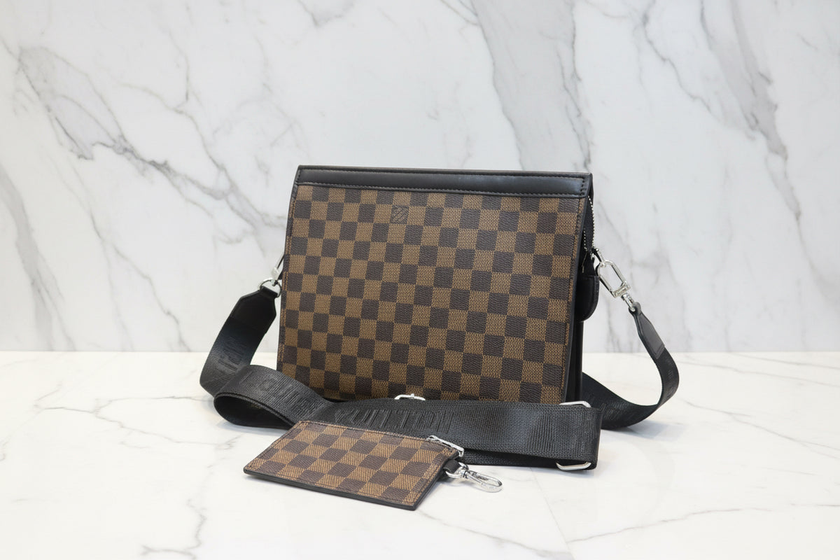 LV Squared Patterned Clutch Bag