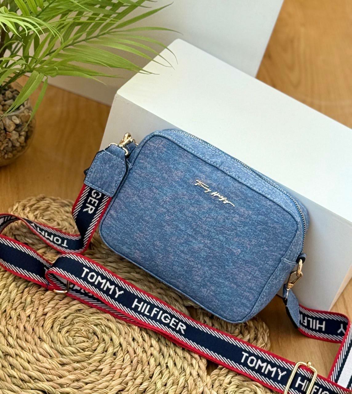 Tommy Hilfiger Crossbody Bag