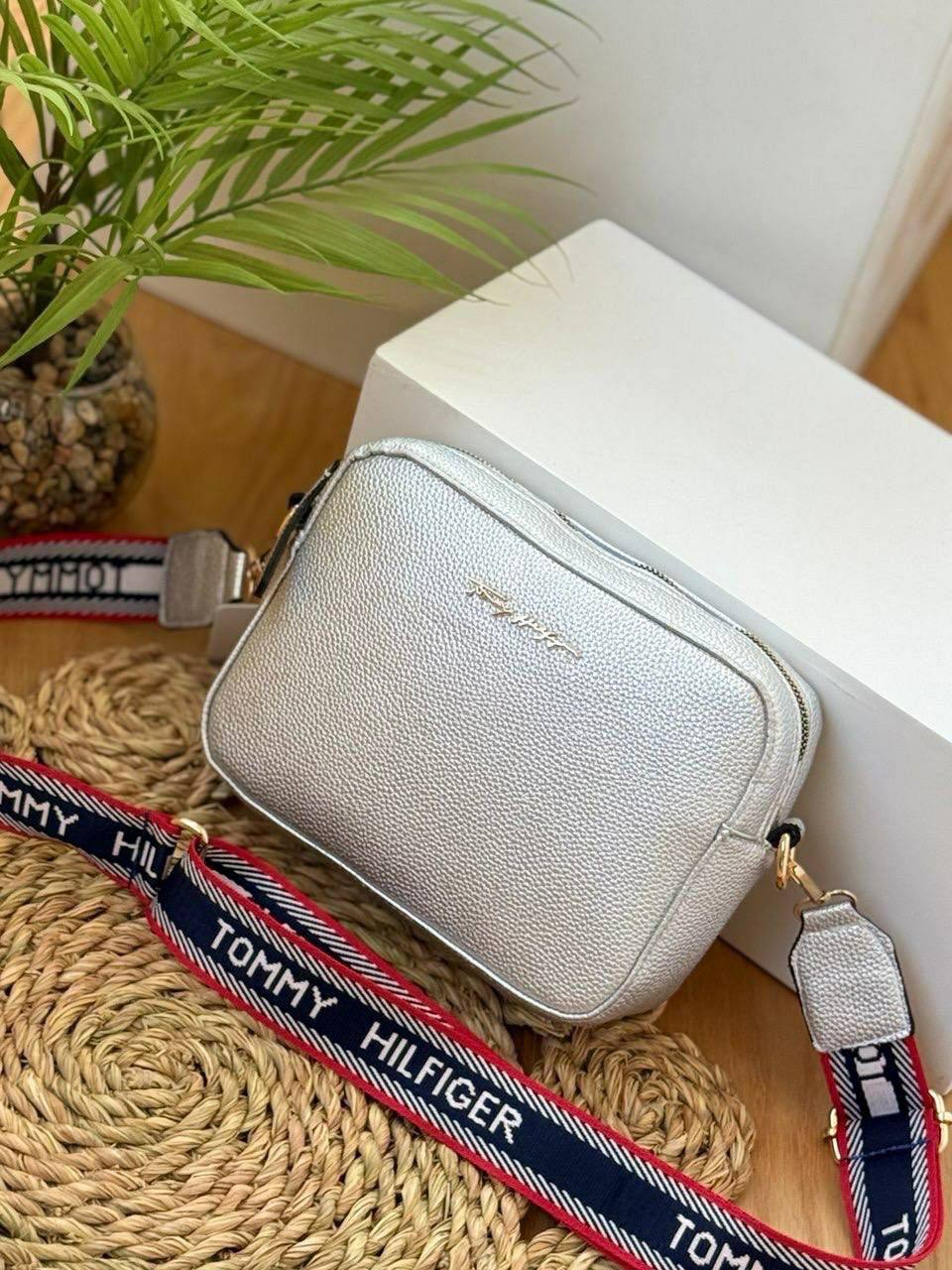 Tommy Hilfiger Crossbody Bag