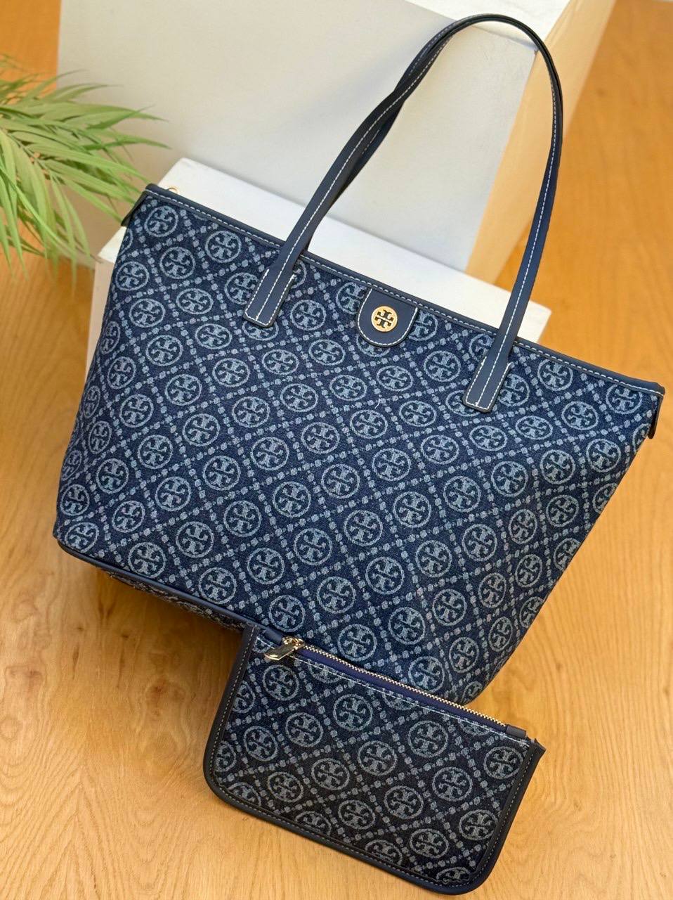 Tory Burch Tote Bag with Extra Pouch