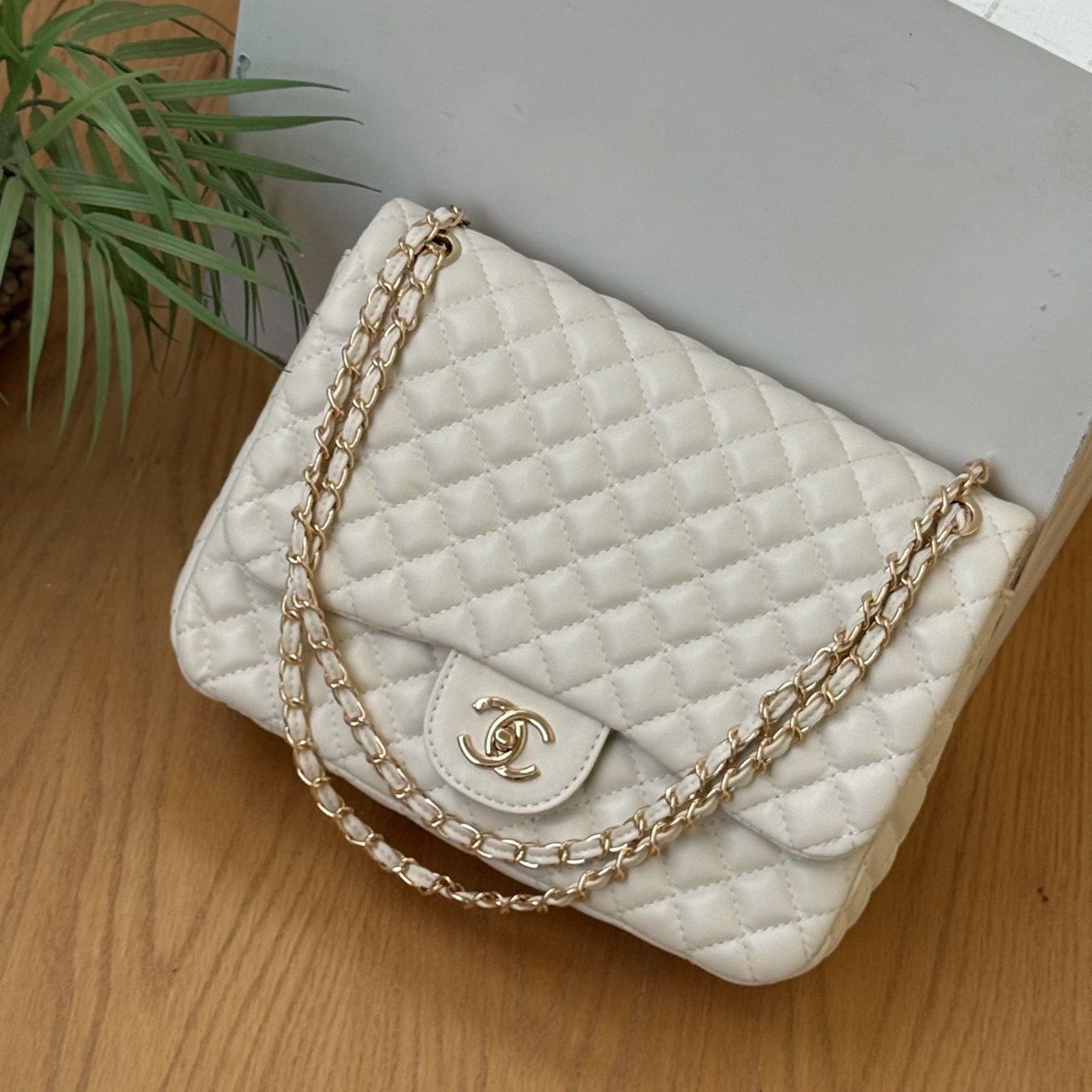 Channel Shoulder Bag