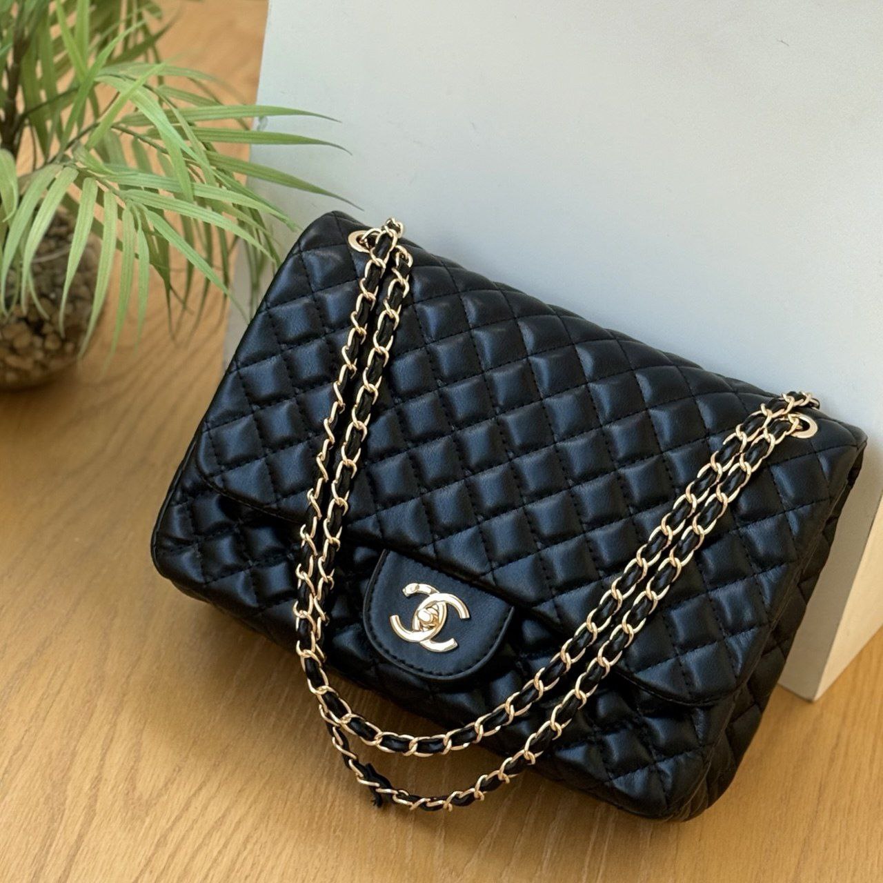 Channel Shoulder Bag