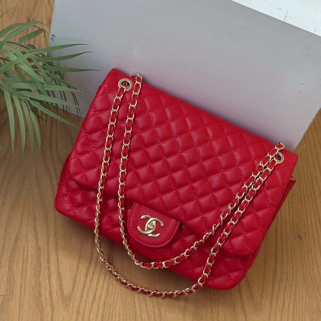 Channel Shoulder Bag