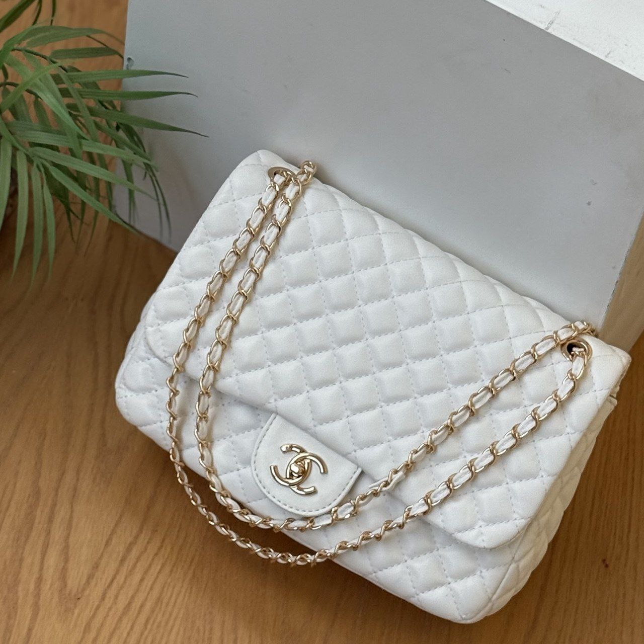 Channel Shoulder Bag