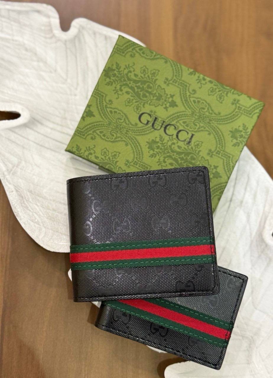 Gucci Bifold Coin Pouch Wallet GG Supreme Web - in Leather