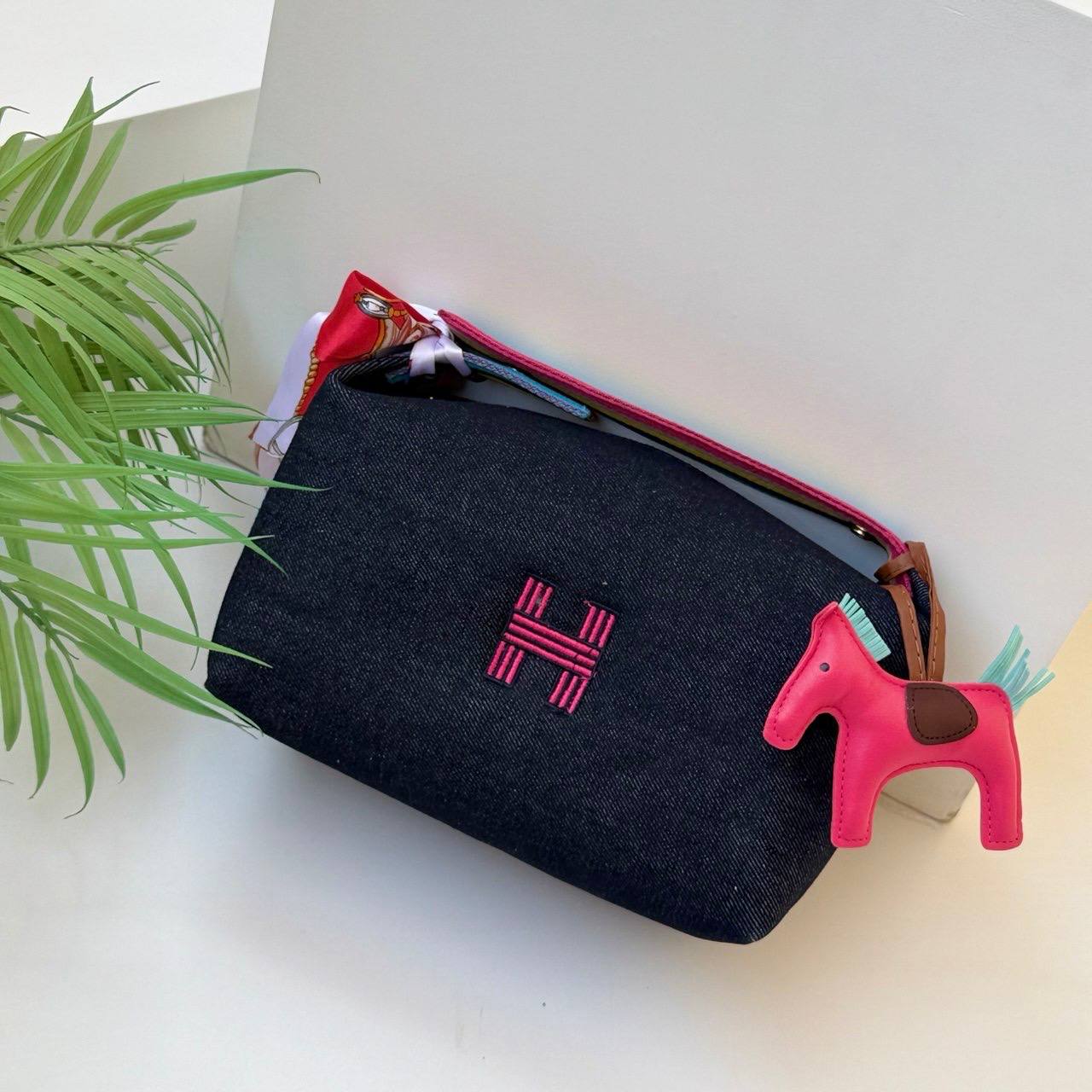 Hermes Hand Clutch