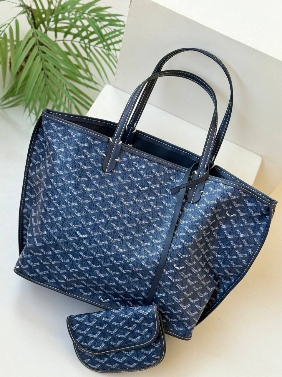 Goyard Medium Shoulder Bag