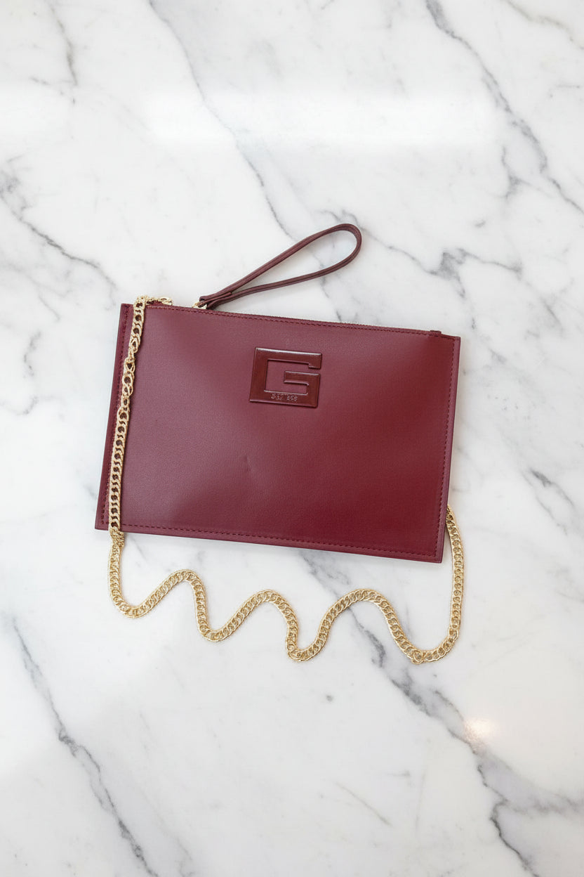 Guess leather chains clutch