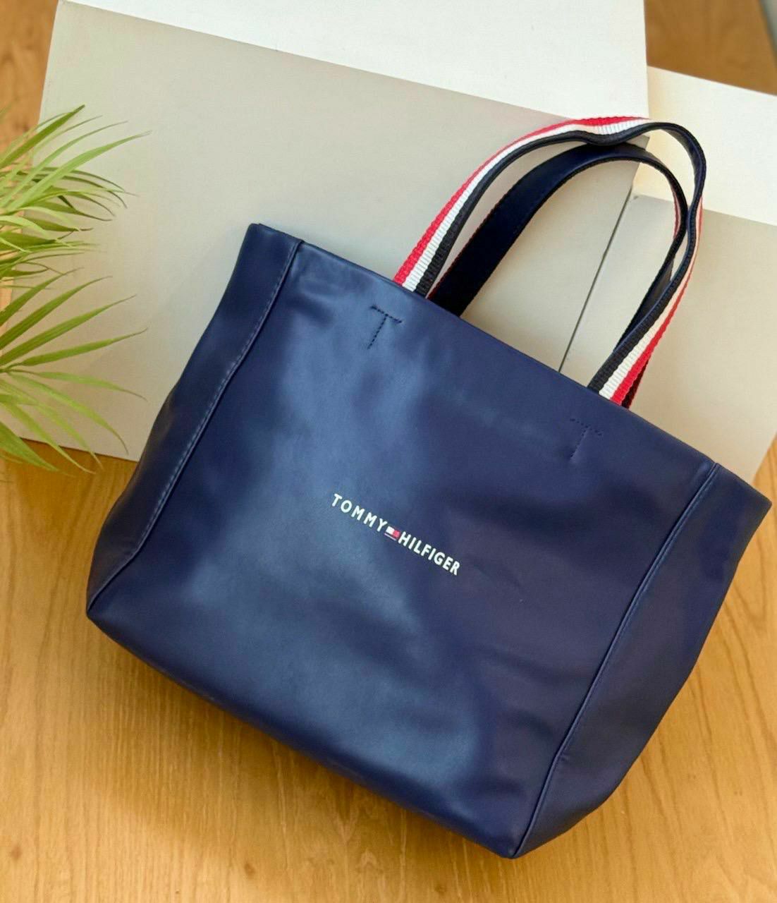 Tommy Hilfiger Plain Tote Bag