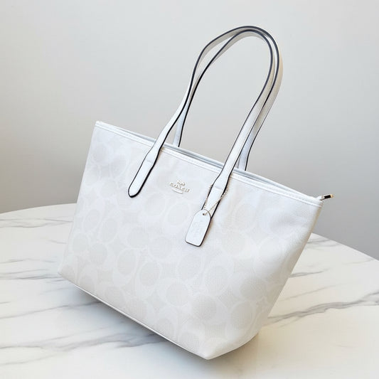 Coach City Tote Bag in Leather Details