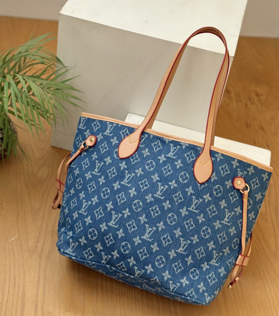Louis Vuitton Damier Azur Neverfull - MEDIUM